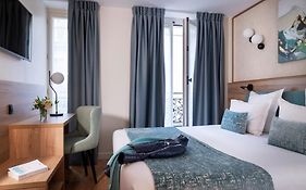 Dream Hotel Opera